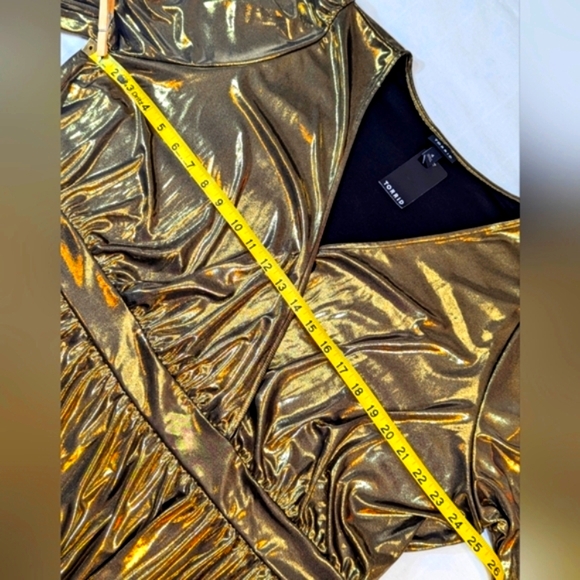 🆕 Torrid Liquid Shine Peplum Top (Torrid 2) - Picture 12 of 16